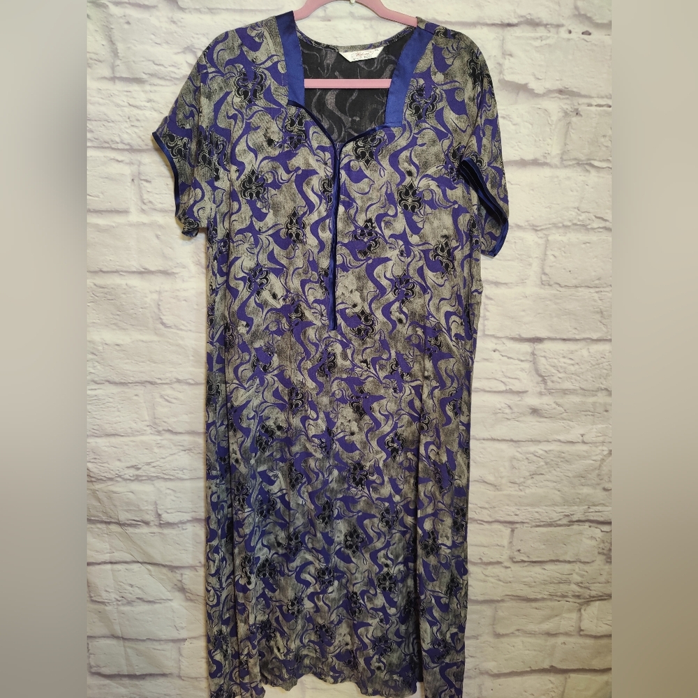 Long Nightgown , Quarter Zip Sleep gown Size XL